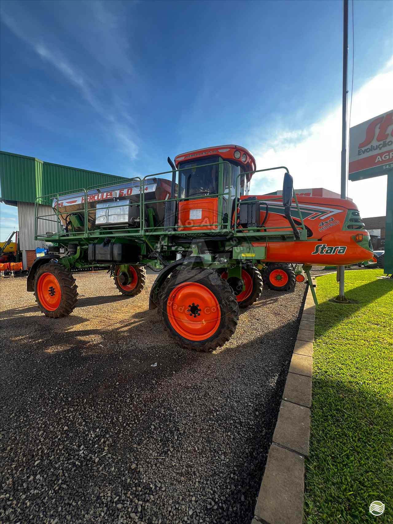 DISTRIBUIDOR AUTOPROPELIDO STARA HERCULES 5.0 Tração 4x4 Atacado Agrisser VACARIA RIO GRANDE DO SUL RS